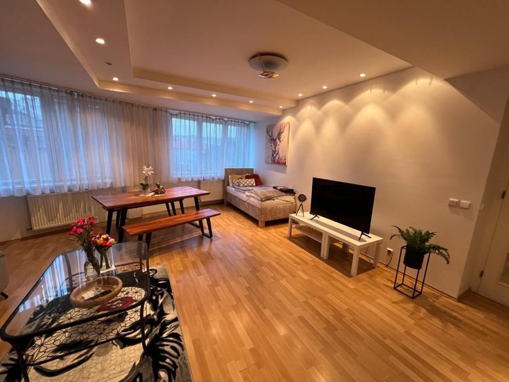Iren Apartment 布拉迪斯拉发 外观 照片
